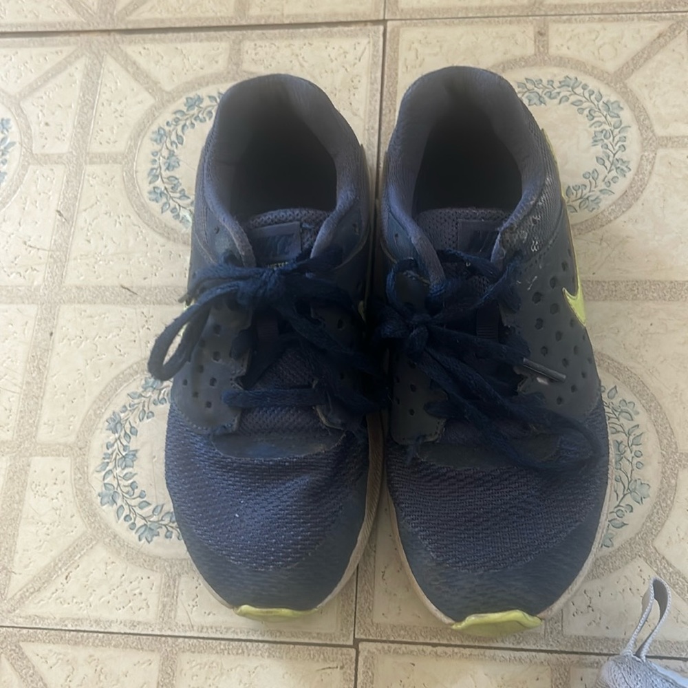 Boys Nike Shoes